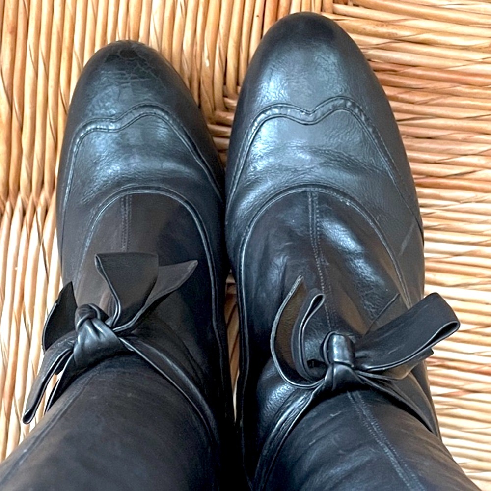 DKNY OTK Over the Knee Black Leather Boots Platform Y2K Victorian Bows 9 RARE! - Picture 3 of 11